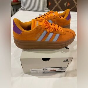 Adidas VL Court Bold Sz 6.5 NWT